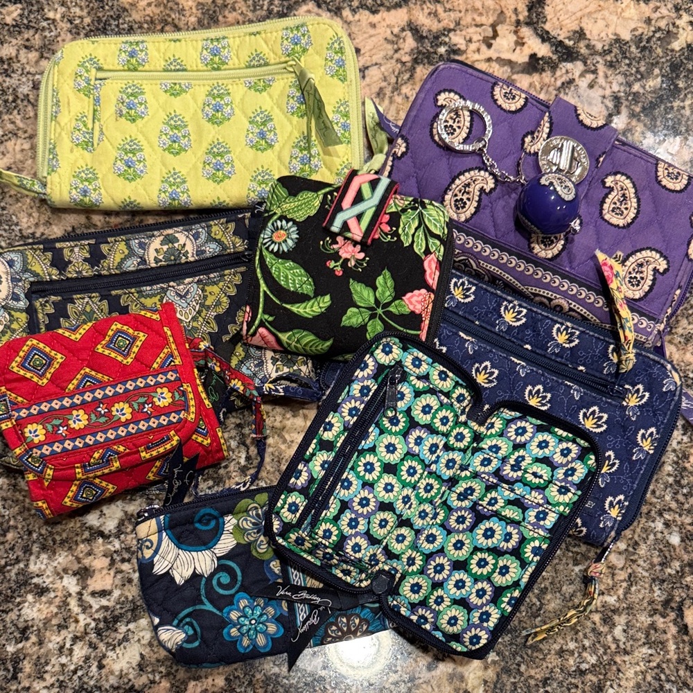 Lot of 8 small Vera Bradley wallets and bags plus keychain